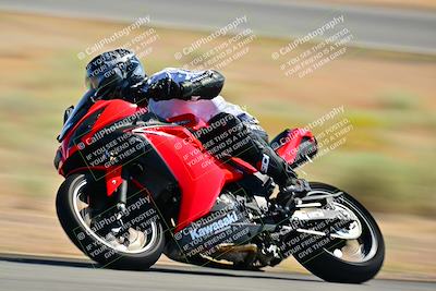 media/May-31-2025-Classic Track Day (Sat) [[da23ab3028]]/Group A/Session 2 (Turns 1 and 3)/
